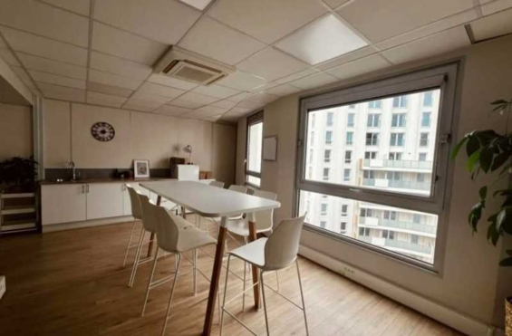 A SOUS-LOUER Bureaux 120m2 ref 1454223-0L