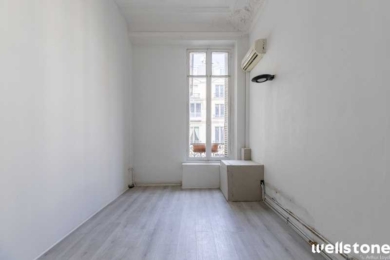 A SOUS-LOUER Bureaux 127m2 ref 1453992-0L