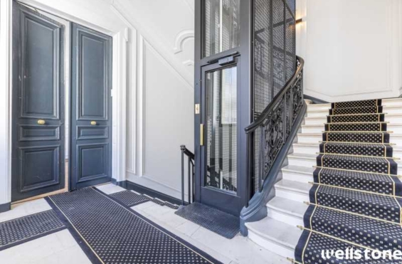 A SOUS-LOUER Bureaux 127m2 ref 1453992-0L