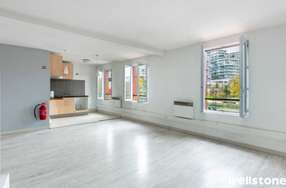 A SOUS-LOUER Bureaux 142m2 ref 1243848-0L