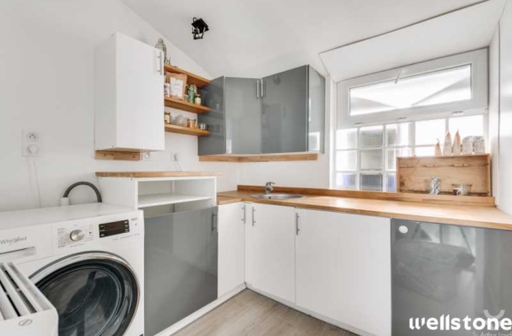 A VENDRE Bureaux 132m2 ref 1241195-0V
