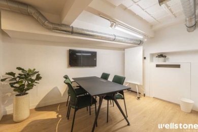 A VENDRE Bureaux 158m2 ref 2183663-0V