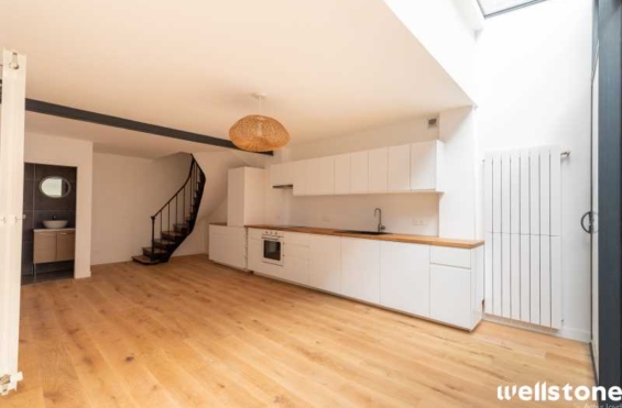 A VENDRE Bureaux 188m2 ref 1755717-0V