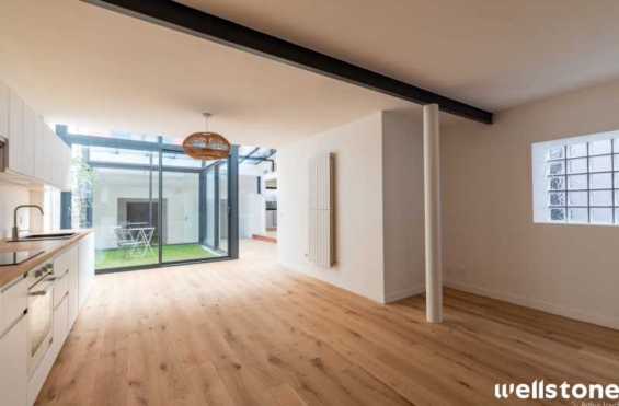 A VENDRE Bureaux 188m2 ref 1755717-0V