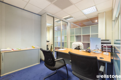 A VENDRE Bureaux 193m2 ref 2184789-0V