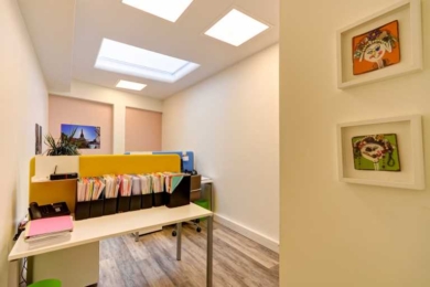 A VENDRE Bureaux 196m2 ref 1454066-0V