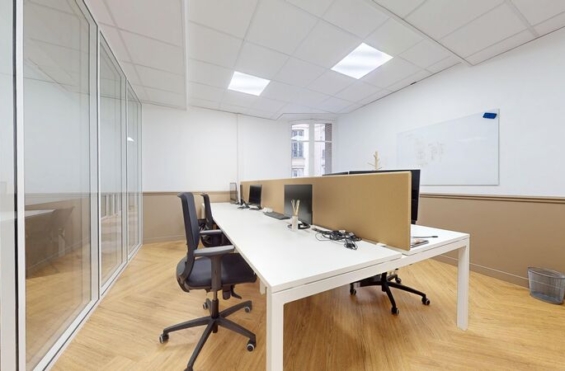 A VENDRE Bureaux 237m2 ref 2139376-0V