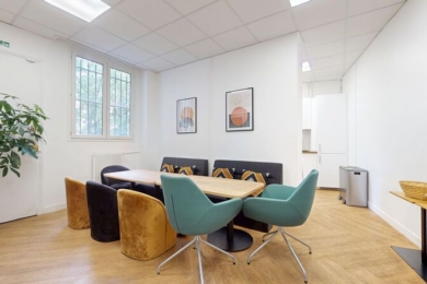 A VENDRE Bureaux 237m2 ref 2139376-0V
