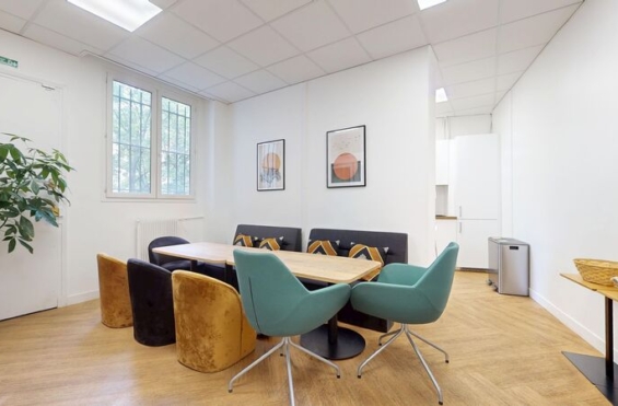 A VENDRE Bureaux 237m2 ref 2139376-0V