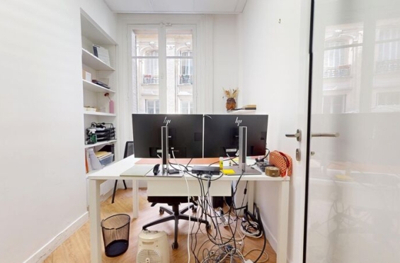 A VENDRE Bureaux 237m2 ref 2139376-0V
