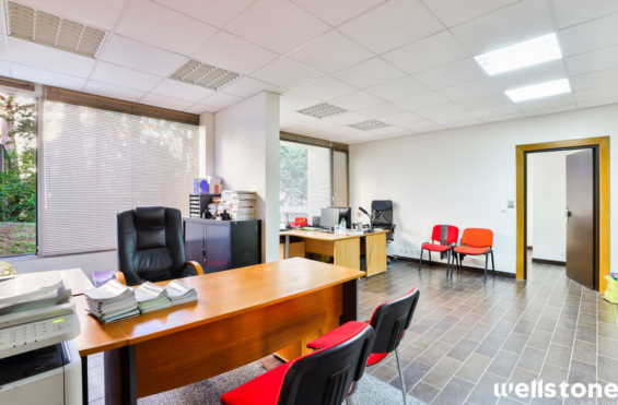 A VENDRE Bureaux 240m2 ref 2179618-0V