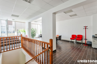 A VENDRE Bureaux 240m2 ref 2179618-0V