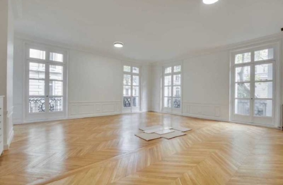 A VENDRE Bureaux 435m2 ref 1454172-0V