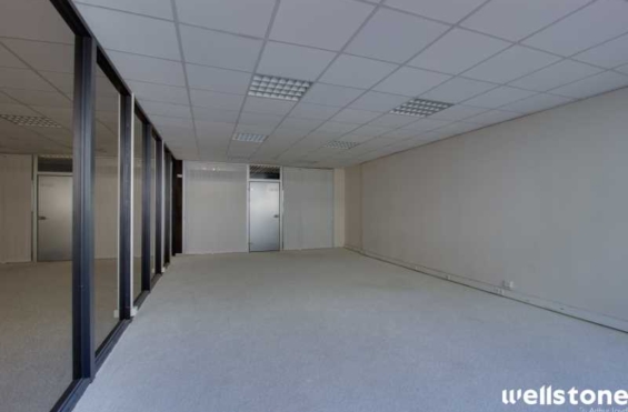 A VENDRE Bureaux 47m2 ref 1454216-0V