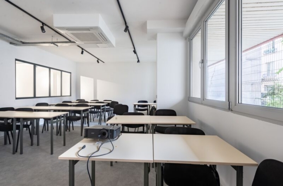 A VENDRE Bureaux 585m2 ref 2165918-0V