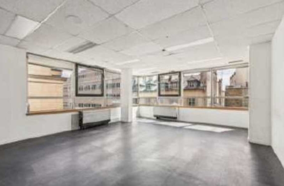 A VENDRE Bureaux 752m2 ref 1454215-0V