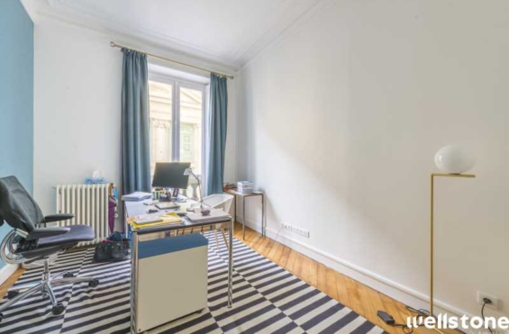 A VENDRE Bureaux et Locaux professionnels 180m2 ref 1755629-0V