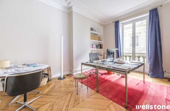 A VENDRE Bureaux et Locaux professionnels 180m2 ref 1755629-0V