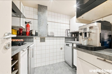 A VENDRE Locaux commerciaux 68m2 ref 2186167-0V