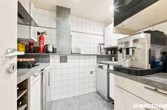A VENDRE Locaux commerciaux 68m2 ref 2186167-0V